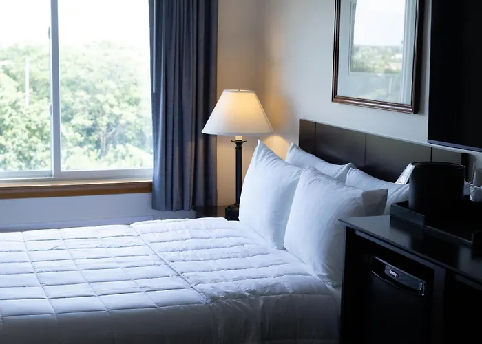 Meadowlands Plaza Hotel